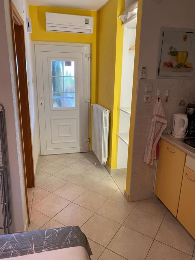 Apartment Jelena Crikvenica Exterior foto