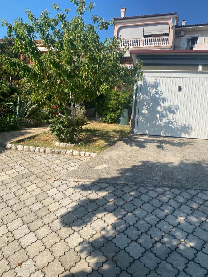 Apartment Jelena Crikvenica Exterior foto
