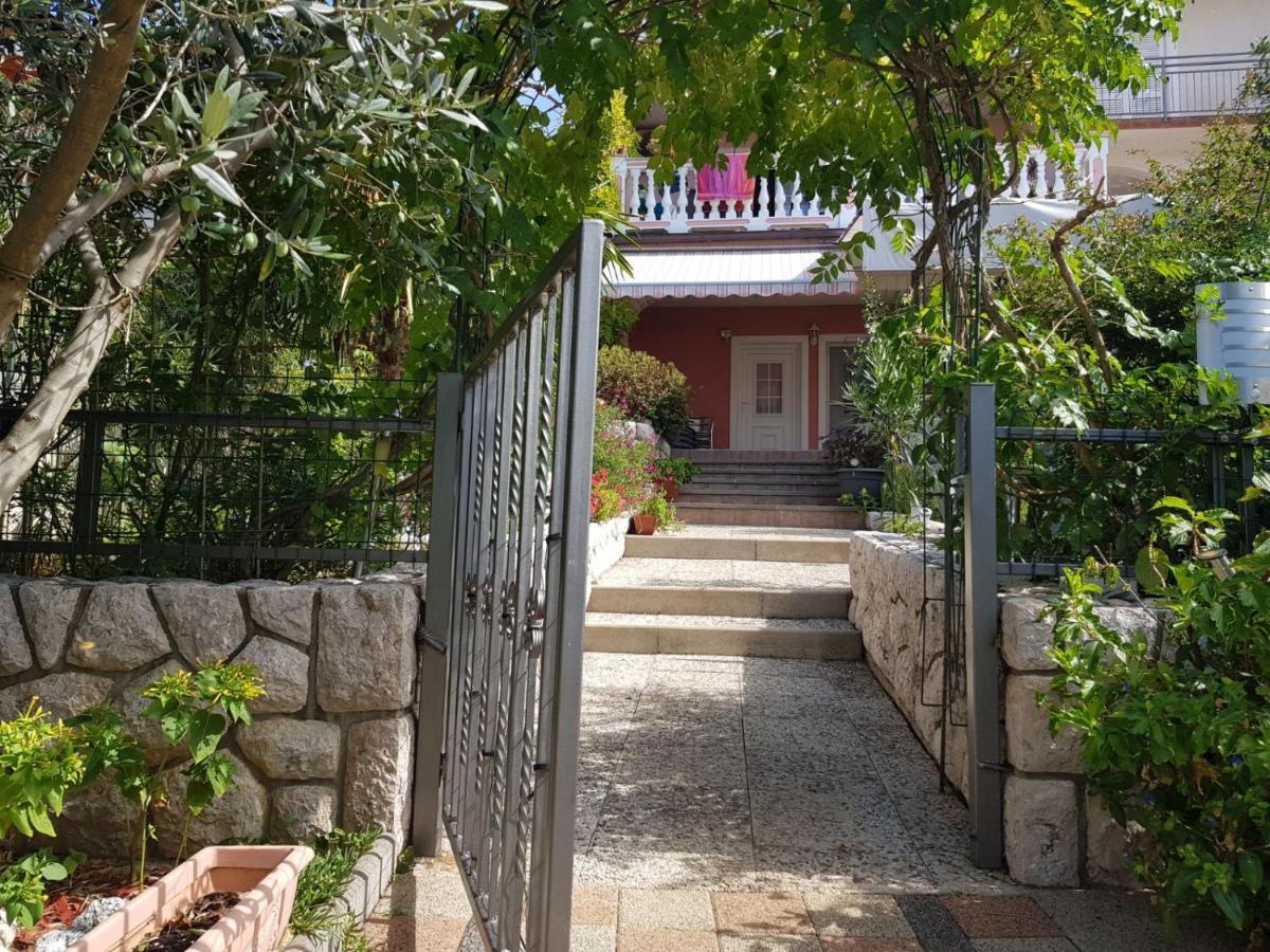 Apartment Jelena Crikvenica Exterior foto